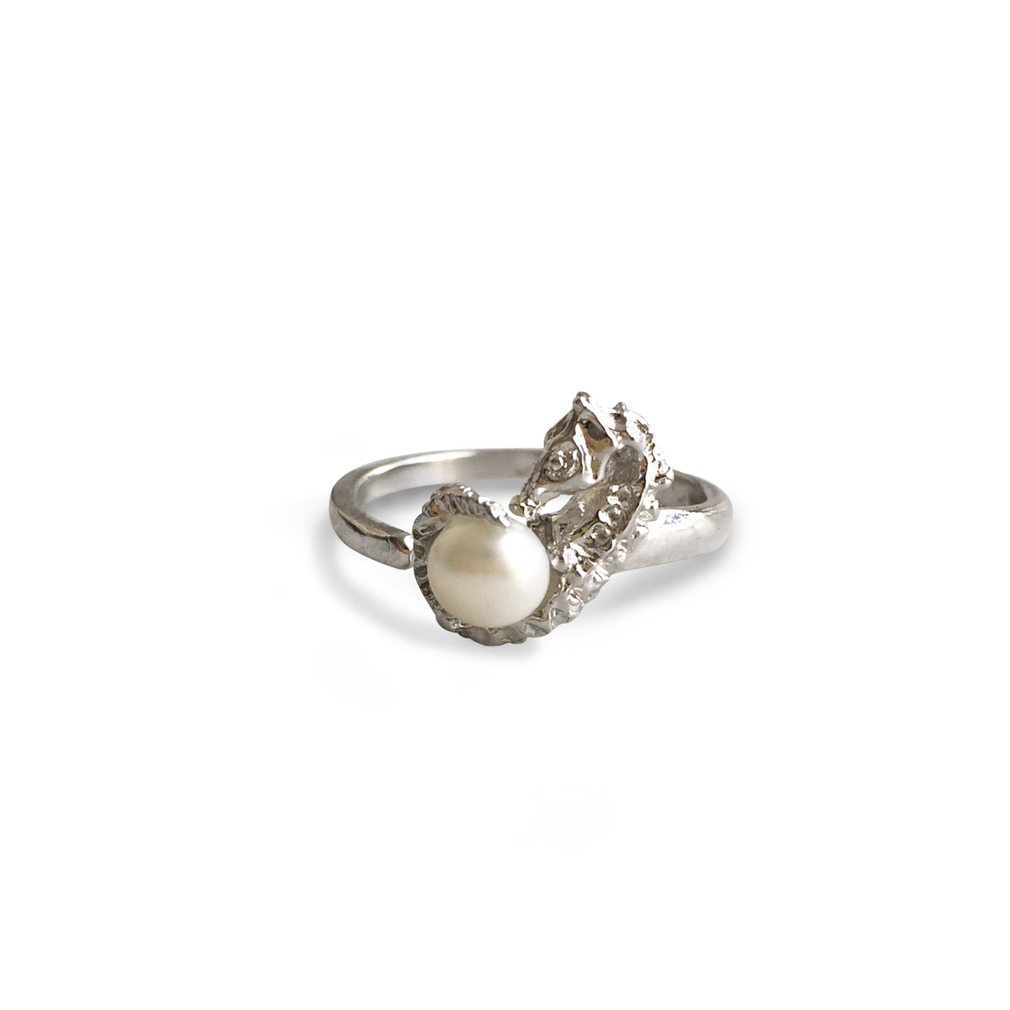 
                  
                    Seahorse with White Pearl Ring
                  
                
